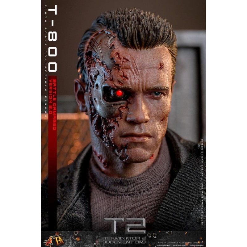 Hot Toys Terminator 2: T-800 Battle Damaged Version 2.0 1:6