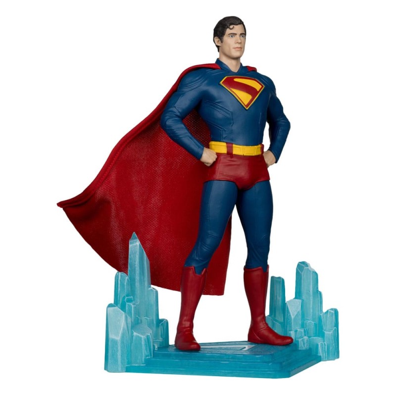 DC Multiverse: Superman 2025 PVC Statue 28 cm