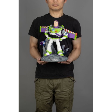 Toy Story: Ranger Buzz Lightyear Master Craft Statue 34 cm Toy Story: Ranger Buzz Lightyear Master Craft Statue 34 cm