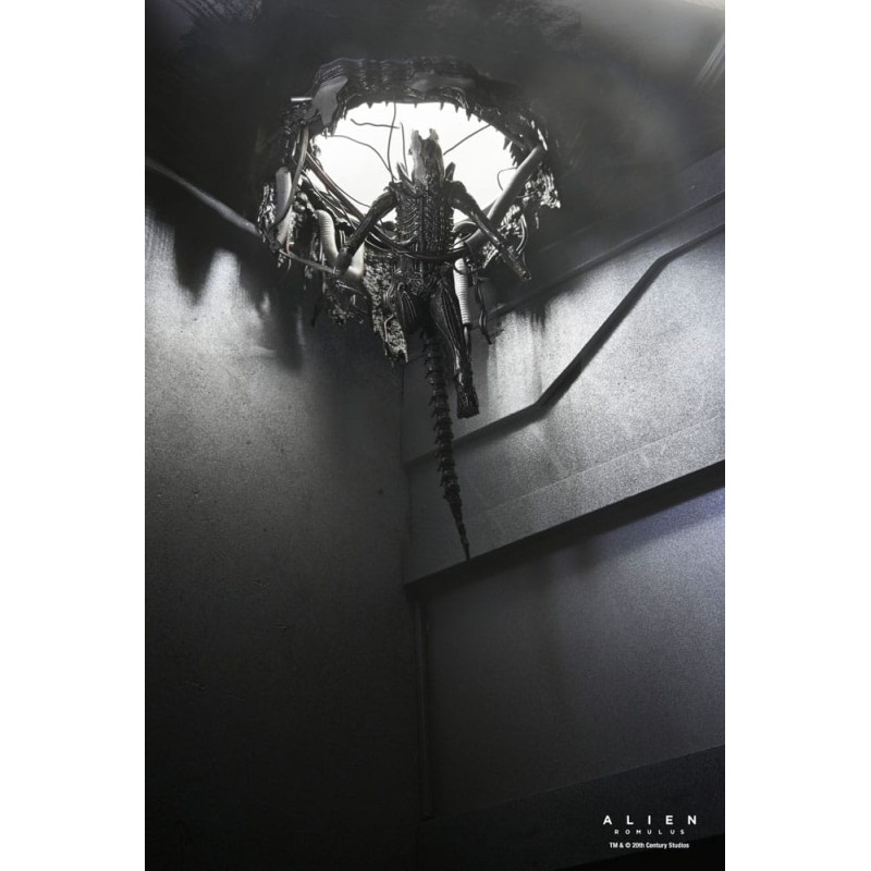 Alien Romulus: Suspended Lab Xenomorph XX121 Deluxe Action