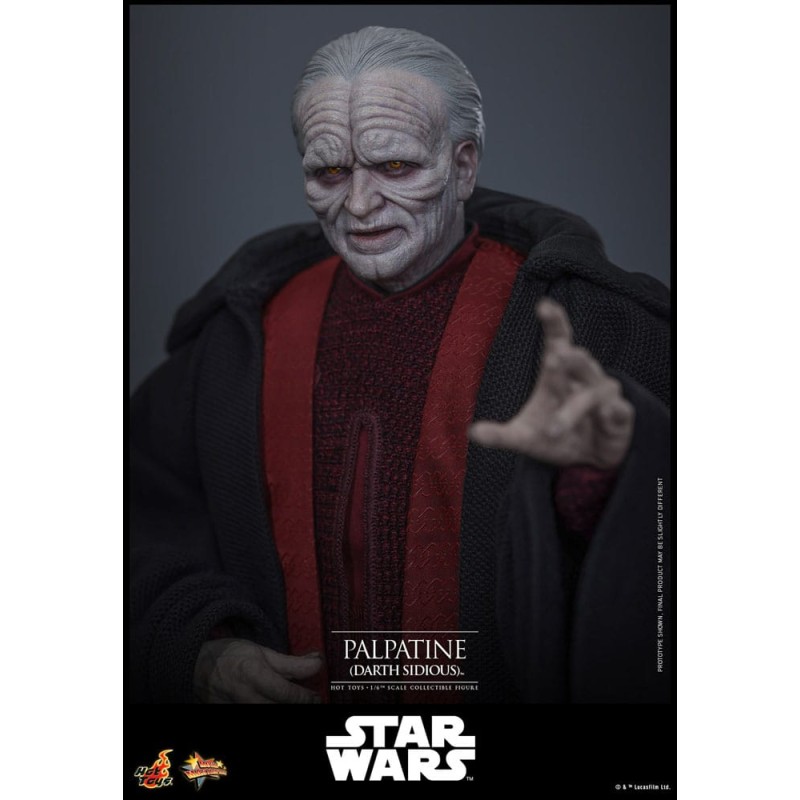 Hot Toys Star Wars: Palpatine (Darth Sidious) 1/6 Scale Figure