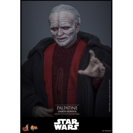 Hot Toys Star Wars: Palpatine (Darth Sidious) 1/6 Scale Figure