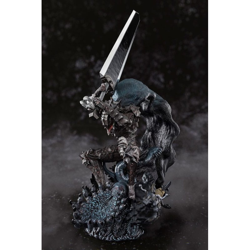 Berserk Figuarts ZERO Metallic Touch PVC Statue Guts Berserker