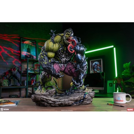 Marvel: Venomized Hulk Premium Format Statue 63 cm