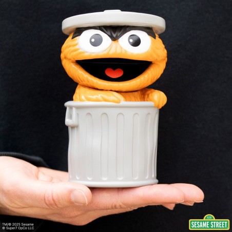 Sesame Street: Oscar the Grouch FUN! FUN! Vinyl Action Figure