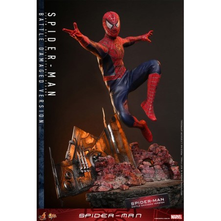 Hot Toys Marvel: Spider-Man (2002) Battle Damaged 1/6 Scale