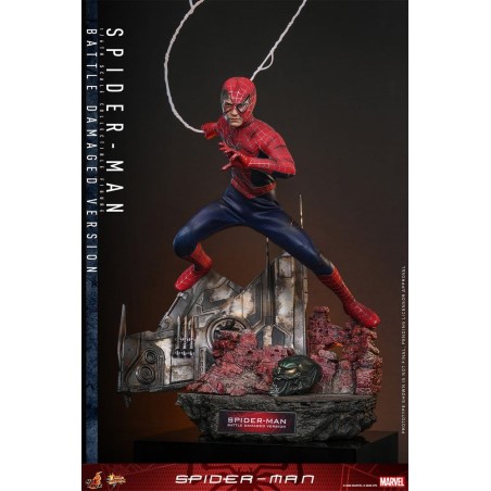 Hot Toys Marvel: Spider-Man (2002) Battle Damaged 1/6 Scale