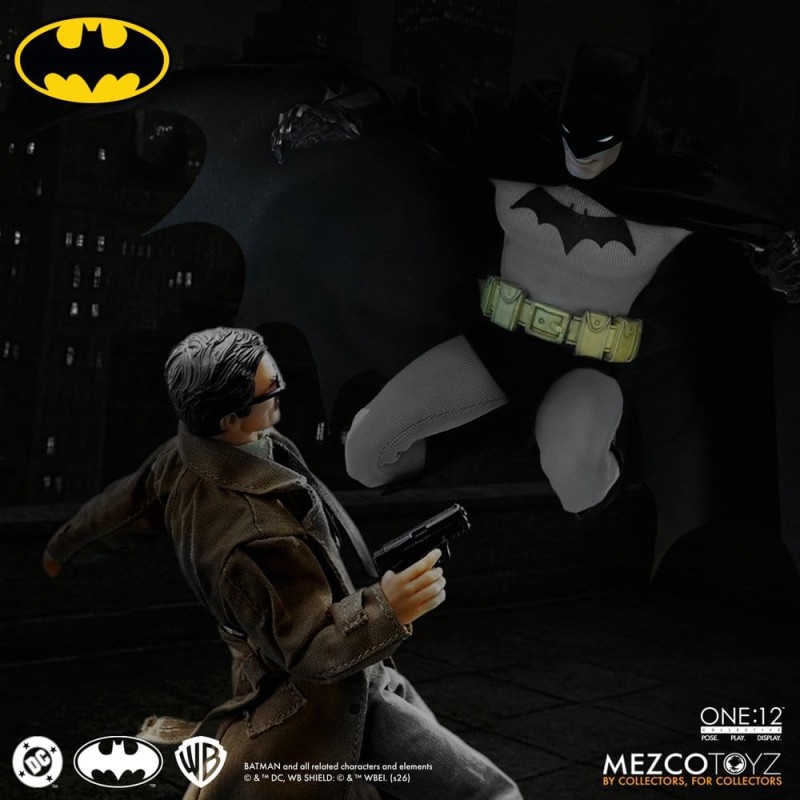 DC Comics: Batman Year One One:12 Action Figure 17 cm