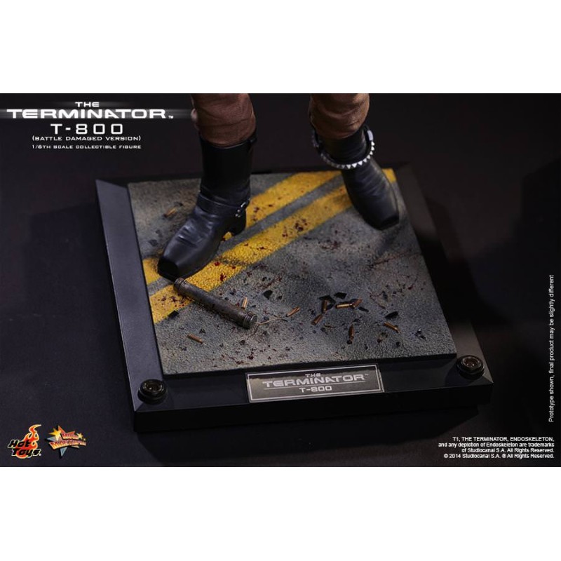 Hot Toys: MMS 238 The Terminator – T-800 Battle Damaged Version