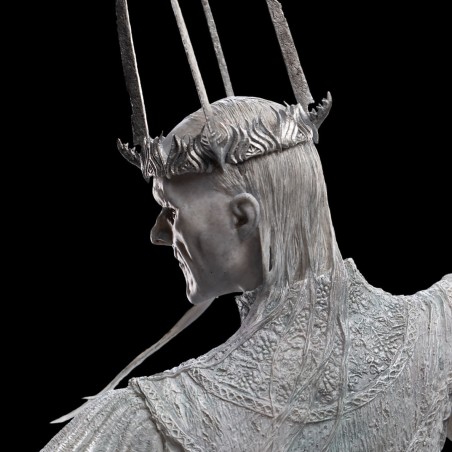Weta Statue: The Witch-King & Frodo At Weathertop
