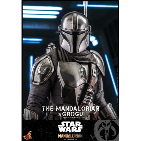 Hot Toys The Mandalorian- 1:6 The Mandalorian & Grogu Set Hot Toys The Mandalorian- 1:6 The Mandalorian & Grogu Set