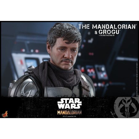 Hot Toys The Mandalorian- 1:6 The Mandalorian & Grogu Set Hot Toys The Mandalorian- 1:6 The Mandalorian & Grogu Set
