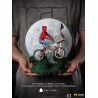E.T. the Extra-Terrestrial: E.T. and Elliot 1:10 Scale Statue E.T. the Extra-Terrestrial: E.T. and Elliot 1:10 Scale Statue