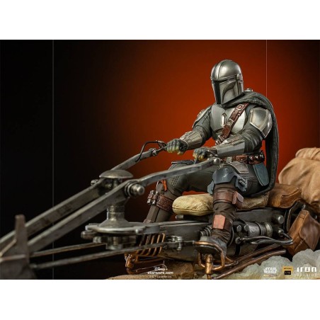 Star Wars: The Mandalorian on Speederbike Deluxe 1:10 Art Scale Star Wars: The Mandalorian on Speederbike Deluxe 1:10 Art Scale