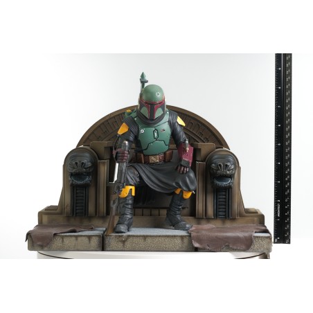 Star Wars: Premier Collection - Mandalorian Boba Fett On Throne Star Wars: Premier Collection - Mandalorian Boba Fett On Throne