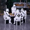 Star Wars: Stormtrooper Poker Face Diorama 18 cm Star Wars: Stormtrooper Poker Face Diorama 18 cm