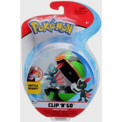 Pokémon: Clip 'N' Go: Sneasel and Poke Ball Mini Action Figure