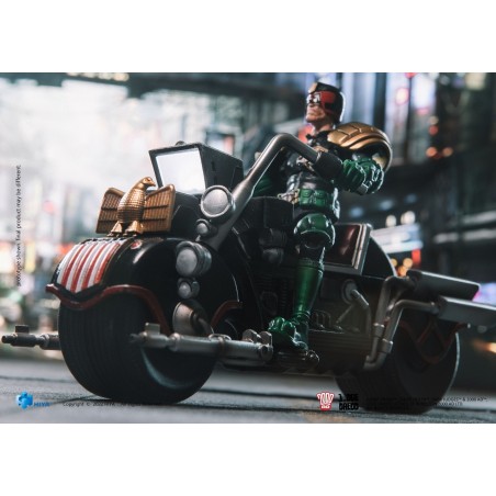 Judge Dredd: Judge Dredd and Lawmaster MK II 1:18 Scale Mini