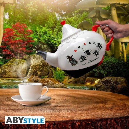 Disney: Alice in Wonderland - Queen of Hearts Tea Pot 1200ml Disney: Alice in Wonderland - Queen of Hearts Tea Pot 1200ml
