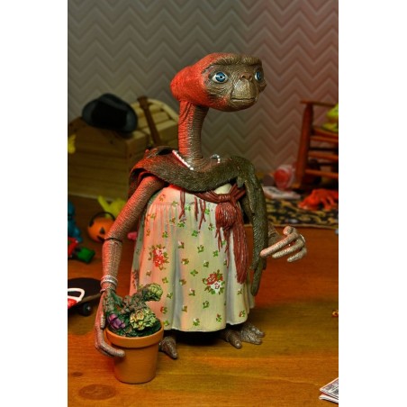 NECA Ultimate Dress-Up E.T. (40th Anniversary) Action Figure 18 NECA Ultimate Dress-Up E.T. (40th Anniversary) Action Figure 18
