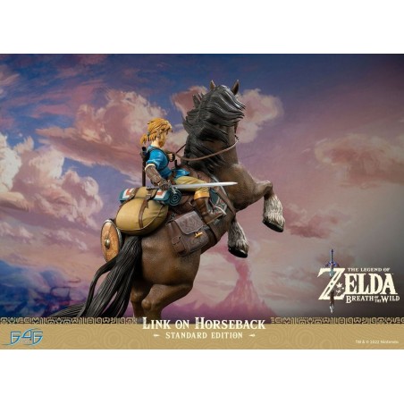 The Legend of Zelda Breath of the Wild - Link on Horseback