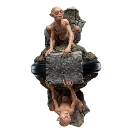 The Lord of the Rings: Gollum & Sméagol in Ithilien Mini Statue The Lord of the Rings: Gollum & Sméagol in Ithilien Mini Statue