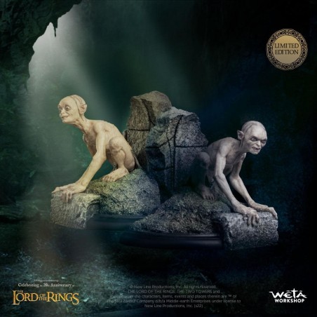 The Lord of the Rings: Gollum & Sméagol in Ithilien Mini Statue The Lord of the Rings: Gollum & Sméagol in Ithilien Mini Statue