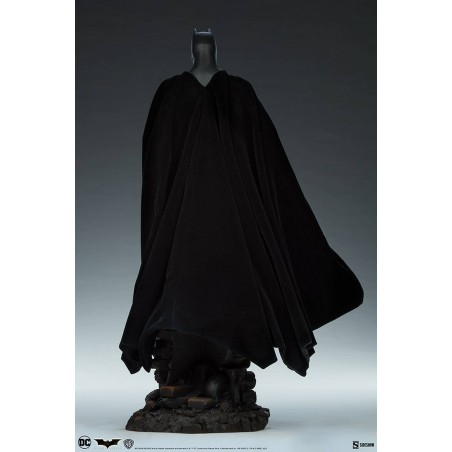 DC Comics: Batman Begins - Batman 1:4 Scale Statue 64 cm DC Comics: Batman Begins - Batman 1:4 Scale Statue 64 cm