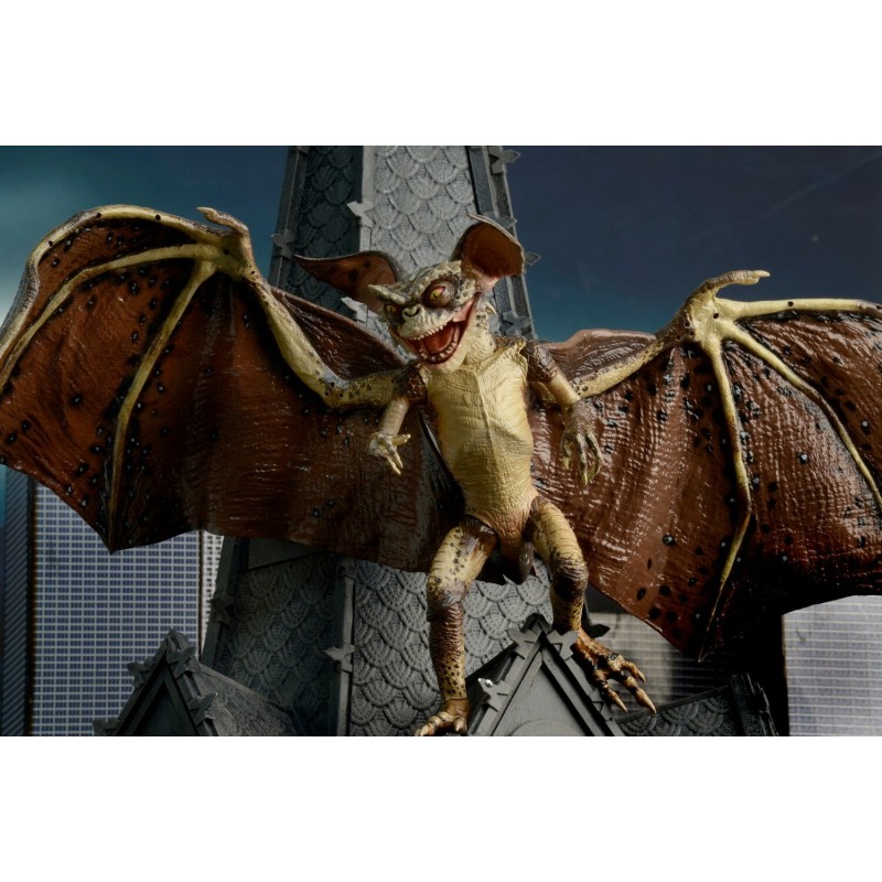 Gremlins 2: Bat Gremlin Deluxe Action Figure 15 cm