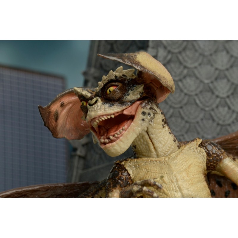 Gremlins 2: Bat Gremlin Deluxe Action Figure 15 cm