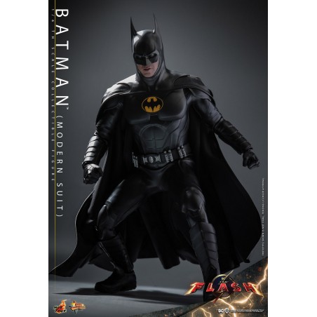 Hot Toys DC Comics: Batman Modern Suit 1:6 Scale Figure 30 cm