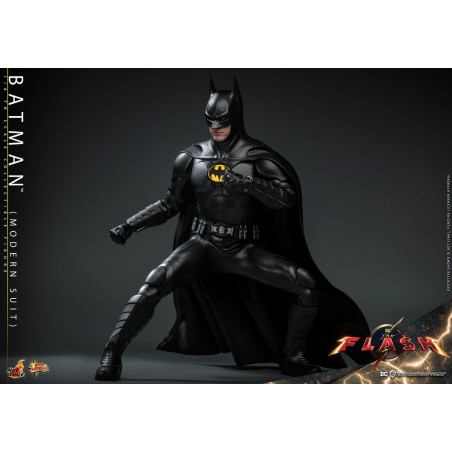 Hot Toys DC Comics: Batman Modern Suit 1:6 Scale Figure 30 cm