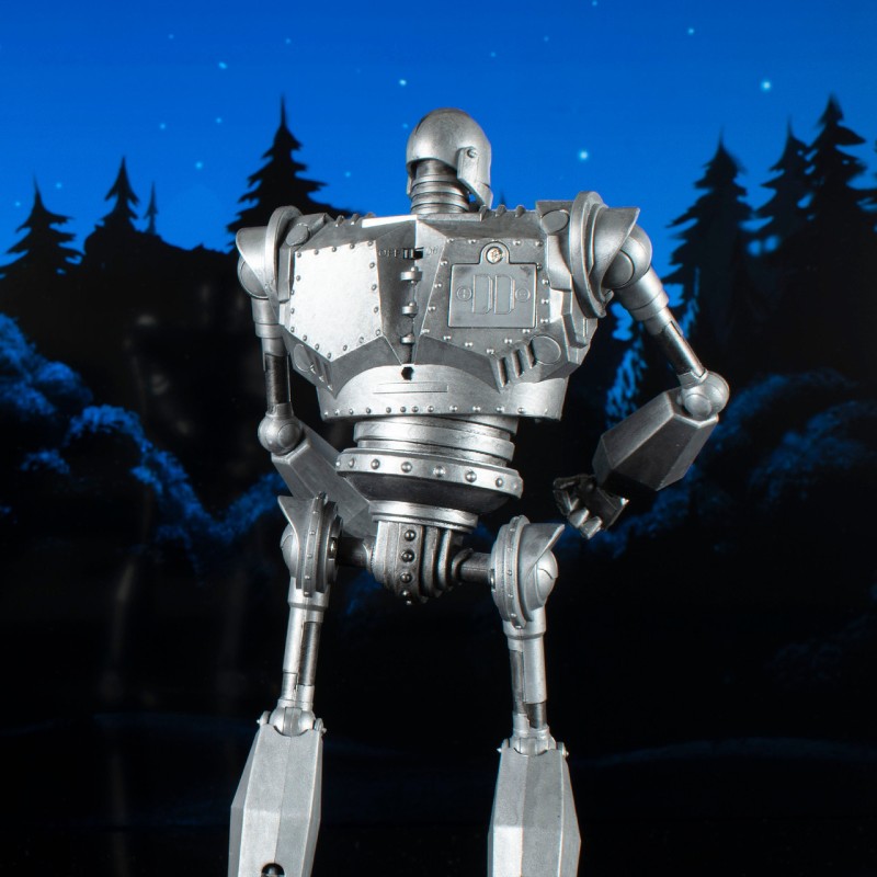 Buy The Iron Giant Select Metallic Action Figure