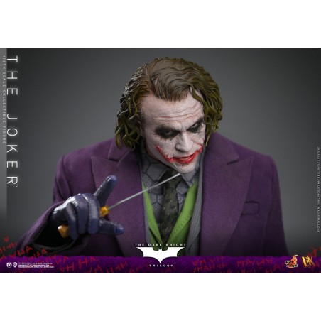 Hot Toys DC Comics: The Dark Knight - The Joker 1:6 Scale