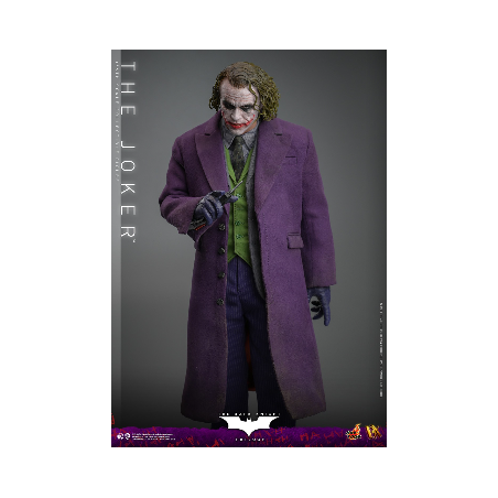 Hot Toys DC Comics: The Dark Knight - The Joker 1:6 Scale