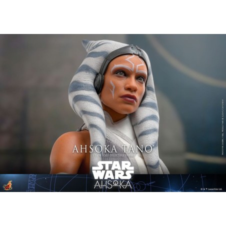 Hot Toys Star Wars: Ahsoka Tano 1/6 Action Figure 28 cm