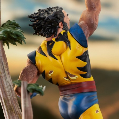 Marvel Gallery: 90's Comic Wolverine PVC Diorama 28 cm
