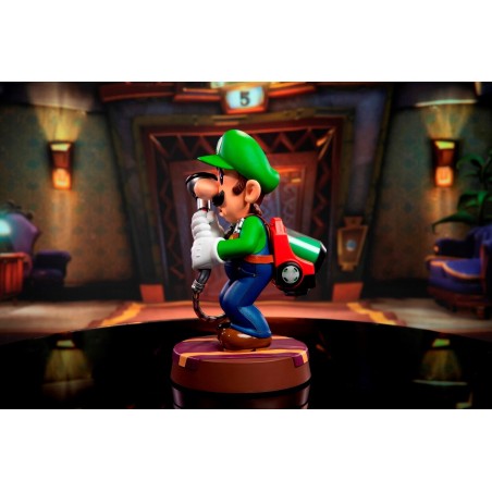 Luigi's Mansion 3: Luigi PVC Statue 22 cm