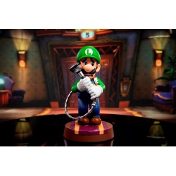 Luigi's Mansion 3: Luigi PVC Statue 22 cm