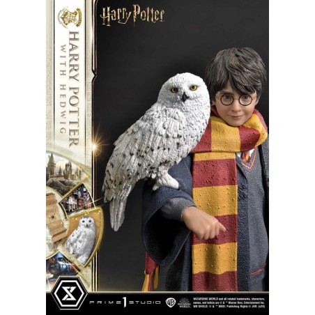Harry Potter: Harry Potter with Hedwig 1/6 Scale Statue 28 cm Harry Potter: Harry Potter with Hedwig 1/6 Scale Statue 28 cm