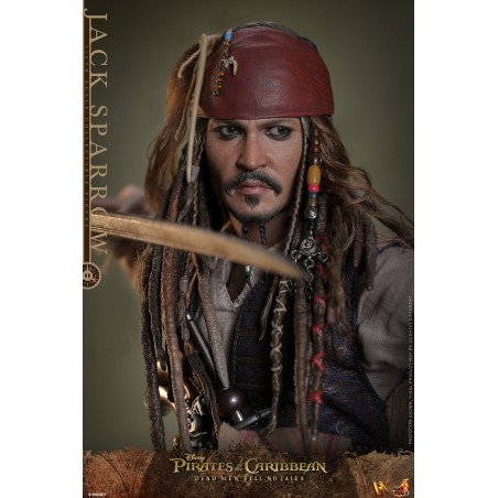 Hot Toys Pirates of the Caribbean: Jack Sparrow 1:6 Scale Figure