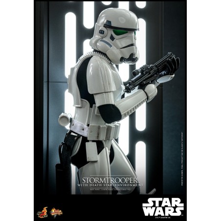 Hot Toys Star Wars: Stormtrooper with Death Star Environment